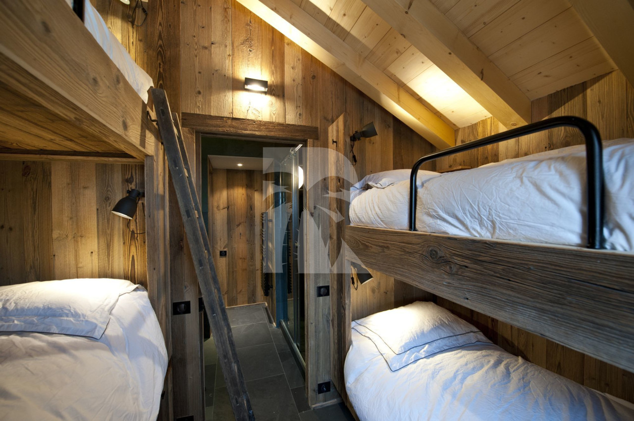 villa in Meribel : Rent this family Chalet for 10 guests in Musillon. - Photo 9