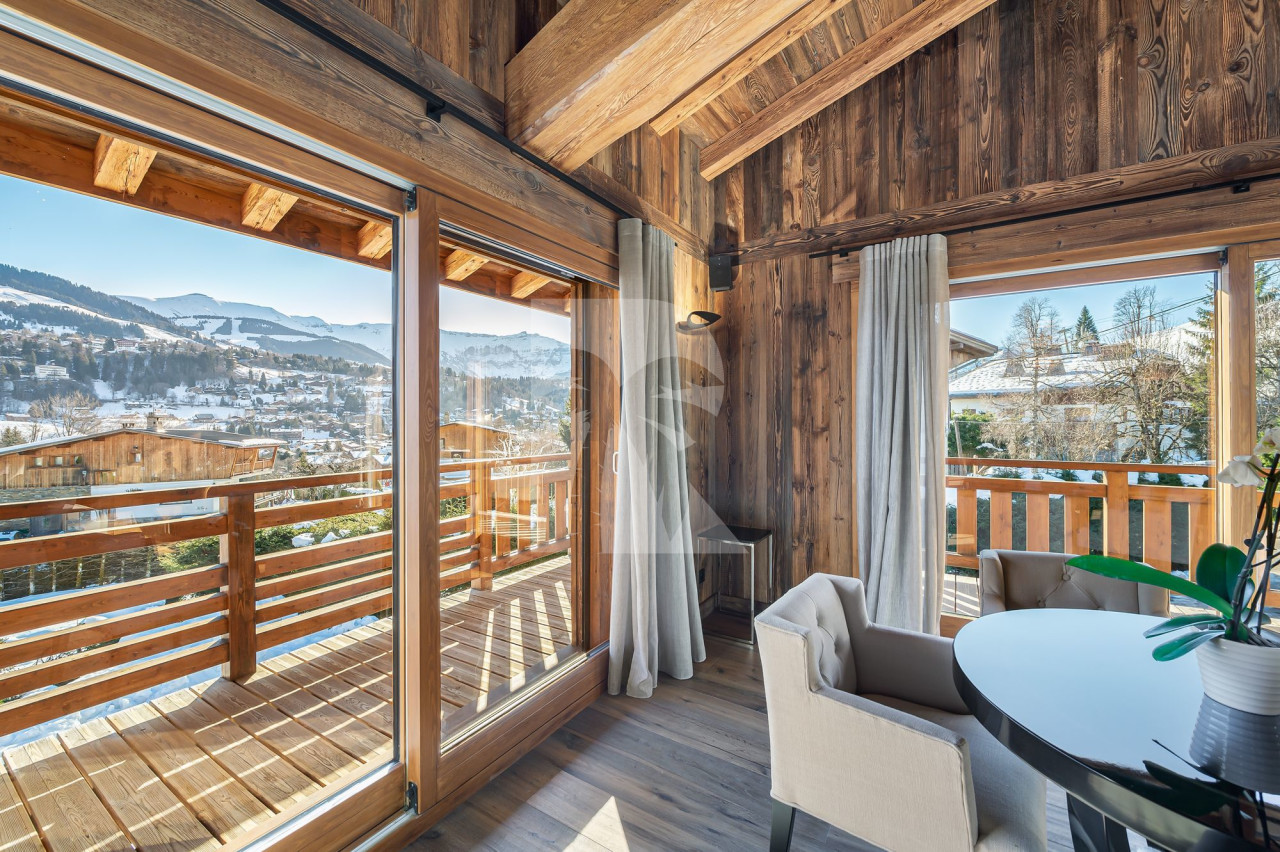 villa in Megeve : Rent this lovely family chalet for 10 guests with a large wellness area in Megeve, le Jaillet. - Photo 5
