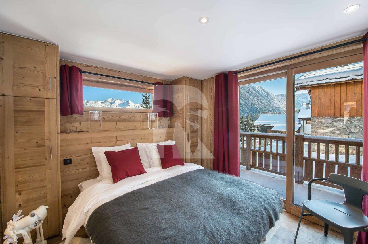 villa in Courchevel : Rent this beautiful new chalet decorated in traditional style in Courchevel Village. - Photo 10