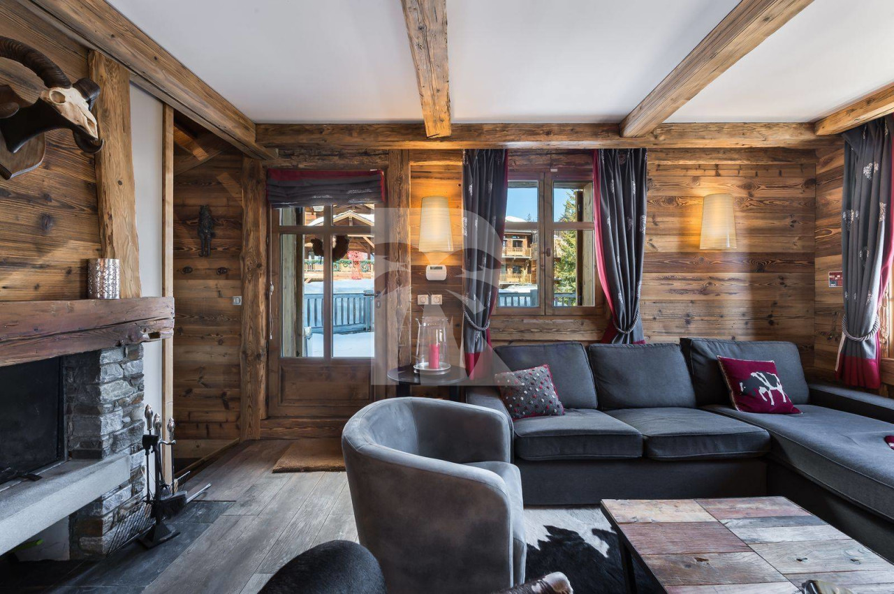 villa in Courchevel : Rent this authentic family Savoyard chalet in Les Chenus. - Photo 4