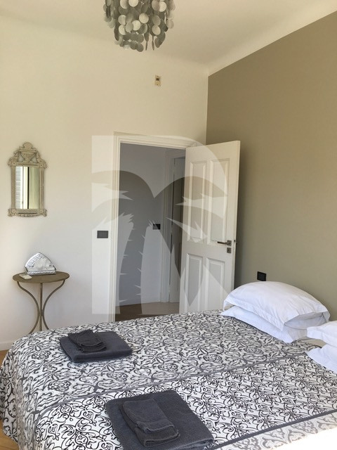 villa in Cap d'Antibes : Rent this cozy lovely property on the Cap d'Antibes at walking distance to ' The Group Beaches' for 8 guests. - Photo 8