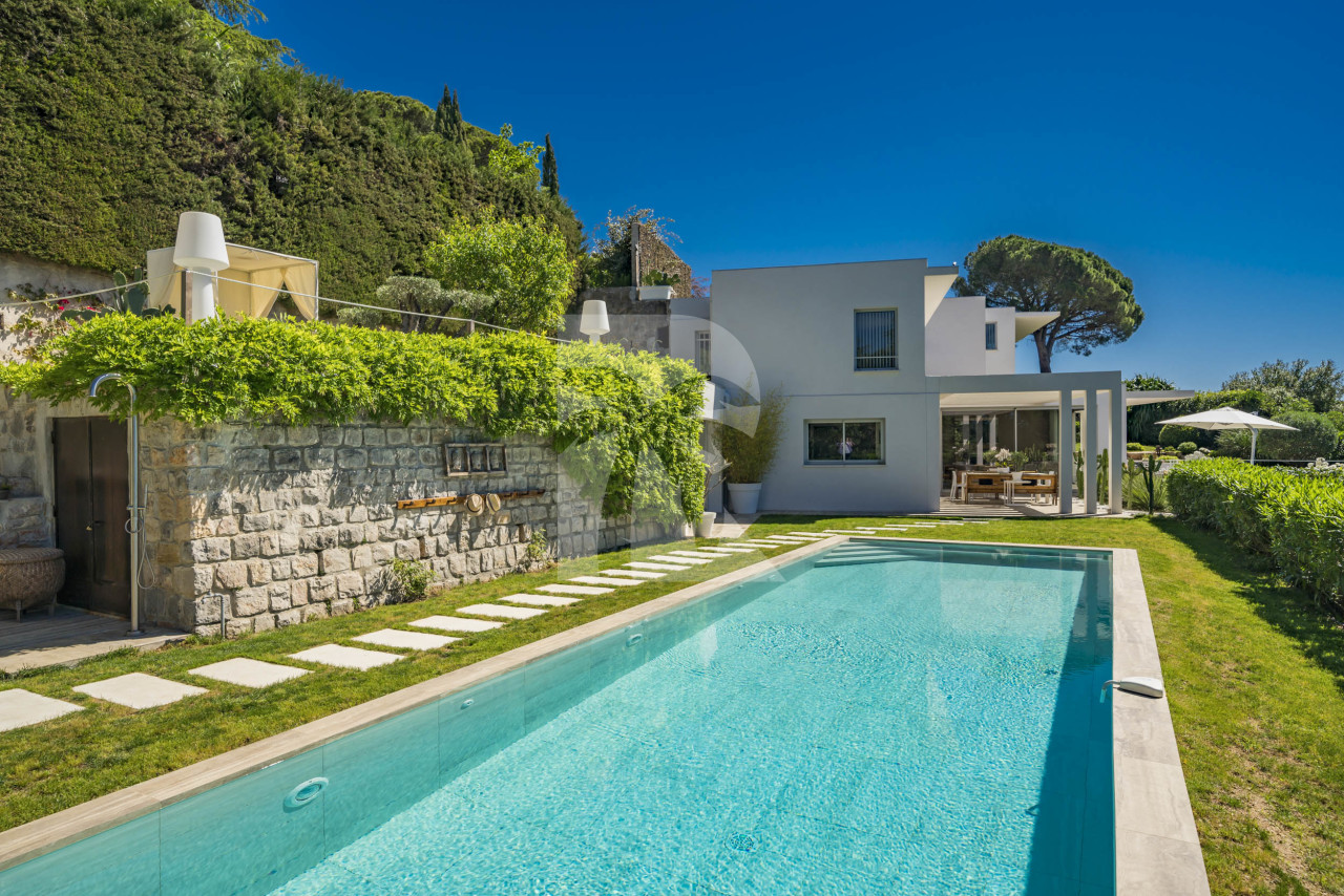 villa in Cannes : Rent this brand new modern villa in Cannes Croix des Gardes with a stuning 180 degree sea view - Photo 1