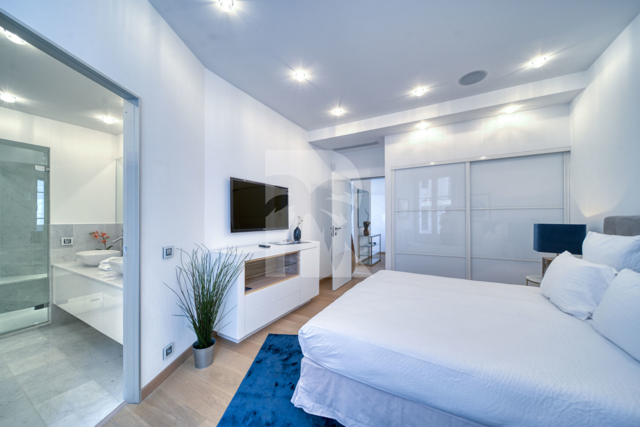 apartment in Cannes : Rent an incredible 3-bedroom apartment in front of Palais des Festivals - Photo 9