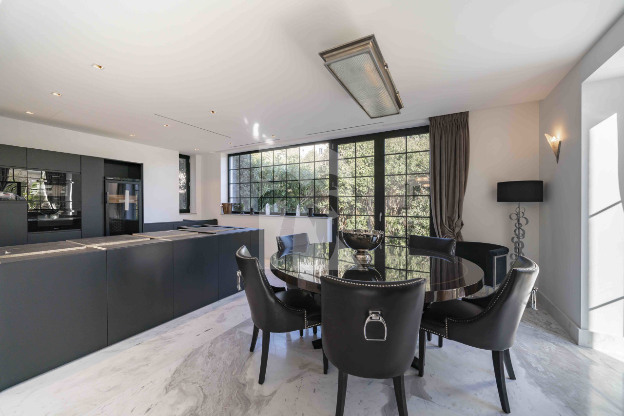 villa in Cannes : Rent beautiful modern villa in the lower Californie area of Cannes - Photo 8