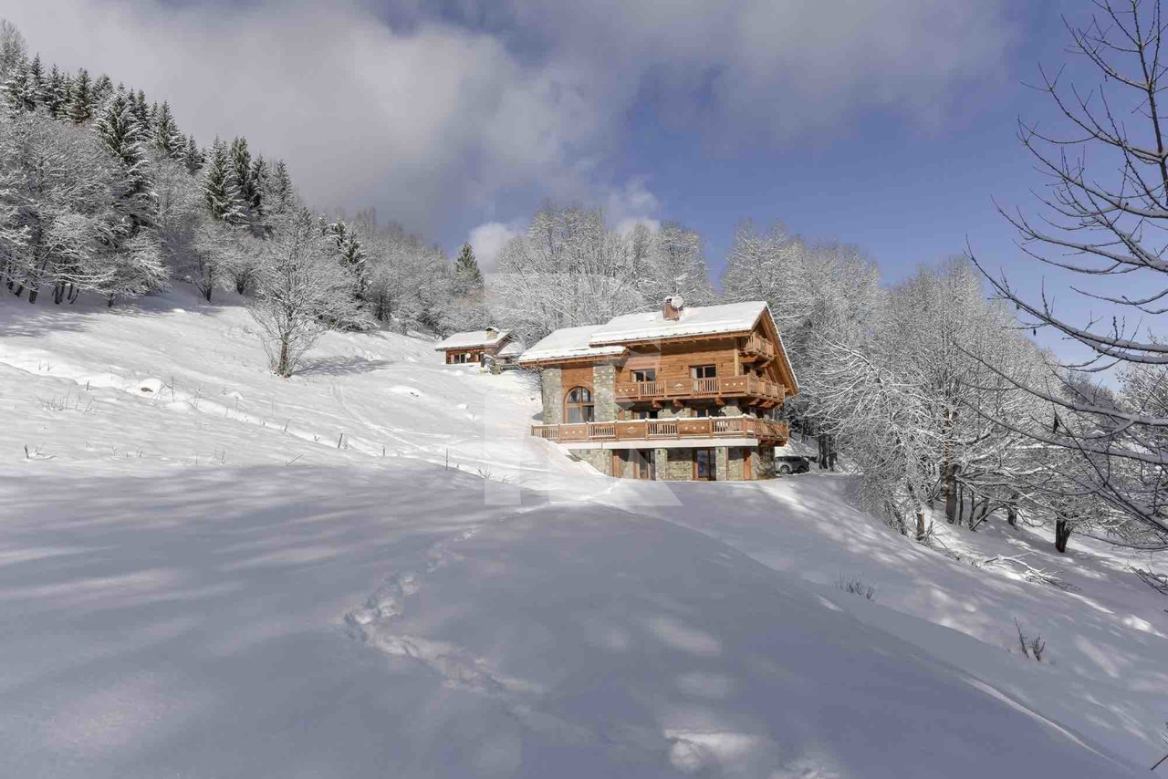 villa in Méribel : Rent this luxury Ski in/ski out Chalet in Méribel - Photo 1