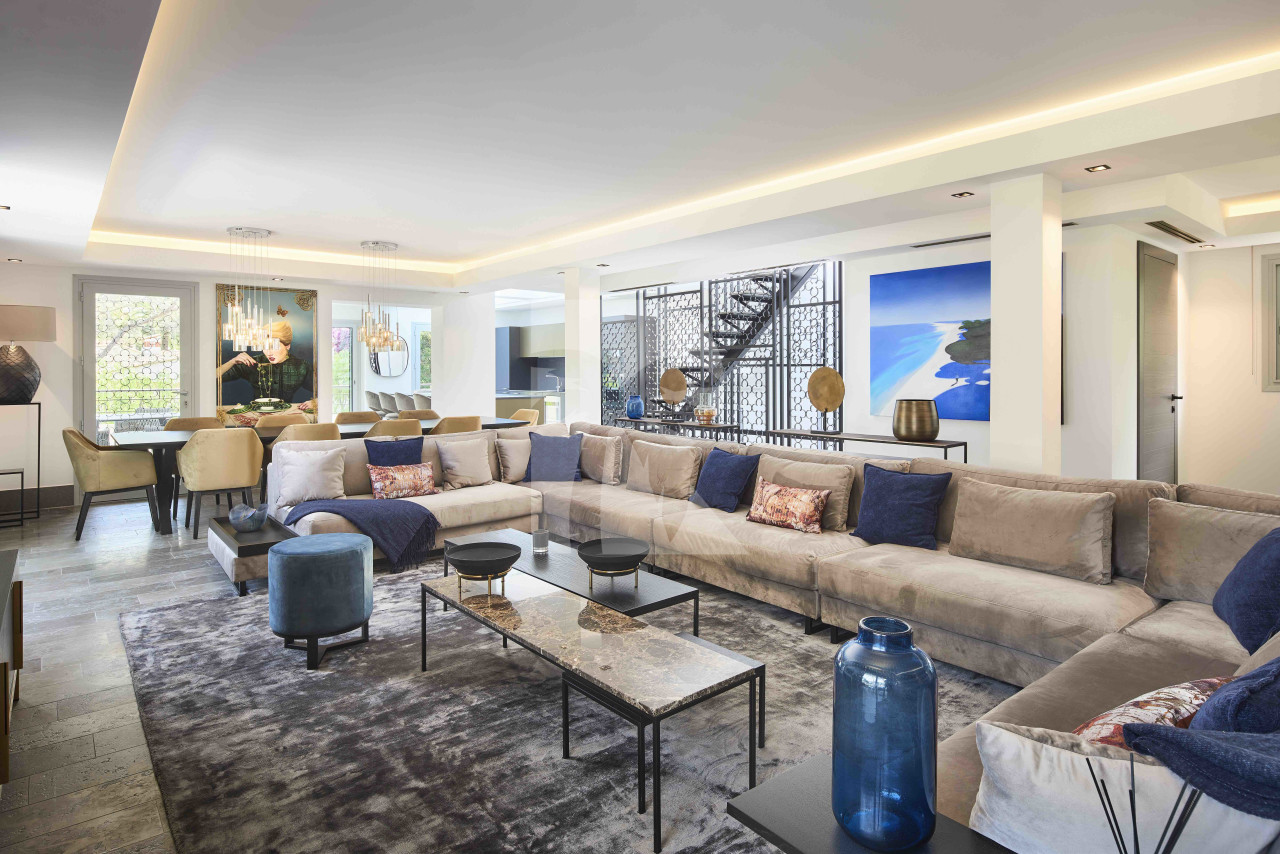villa in Cap d'Antibes : Rent this brand new villa with a sea view on the cap d'Antibes. - Photo 5
