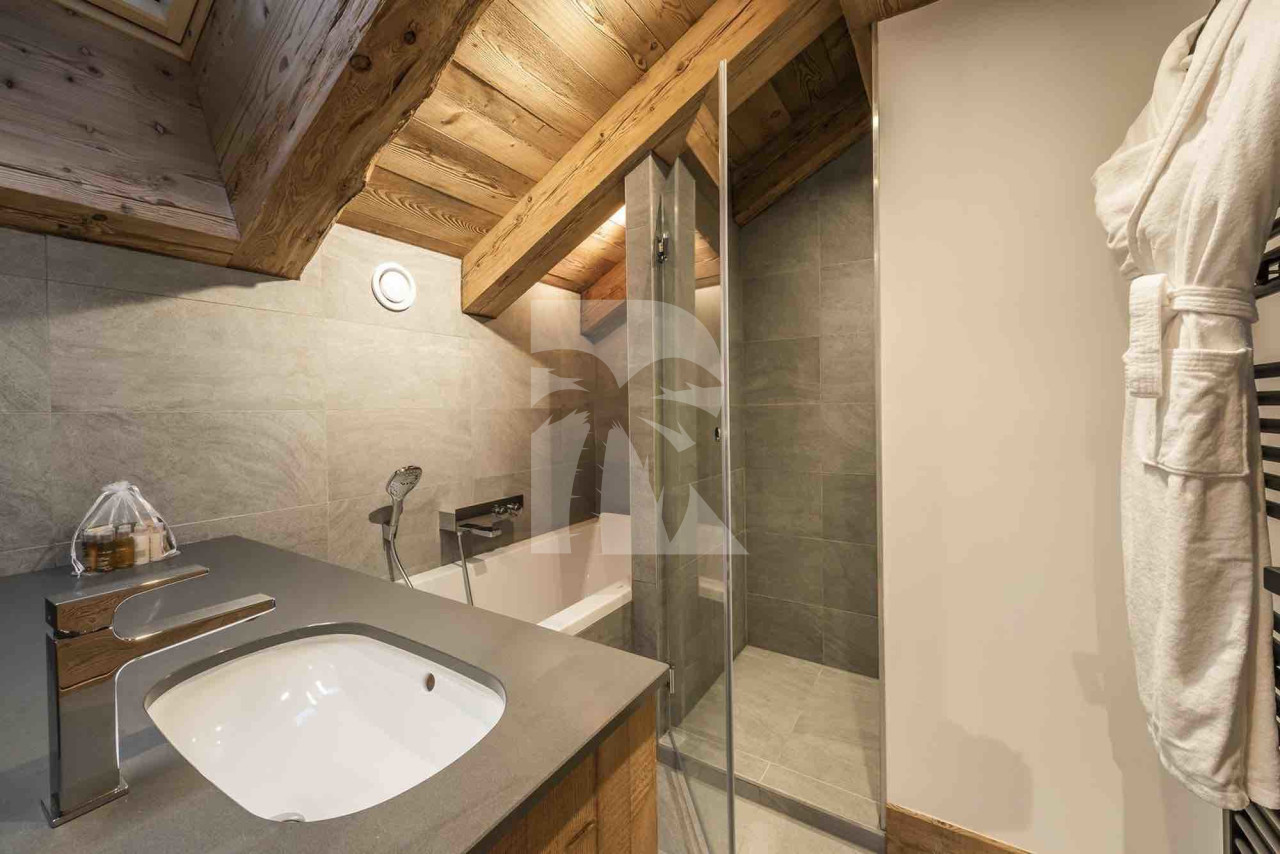 villa in Méribel : Rent this luxury Ski in/ski out Chalet in Méribel - Photo 11