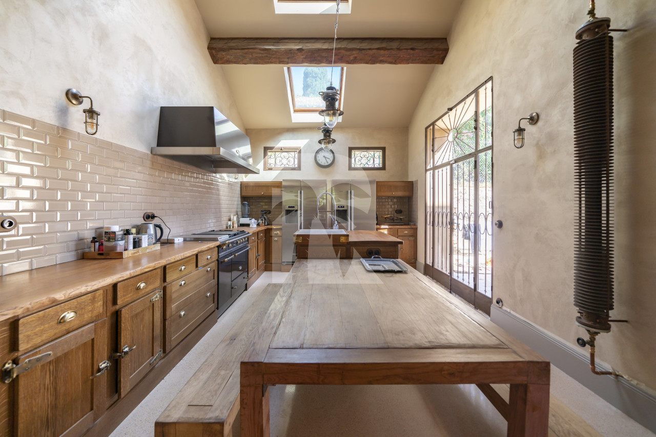 villa in Cannes : Rent this historic property built in 1875  in Cannes, which can accommodate up to 8 guests. - Photo 5