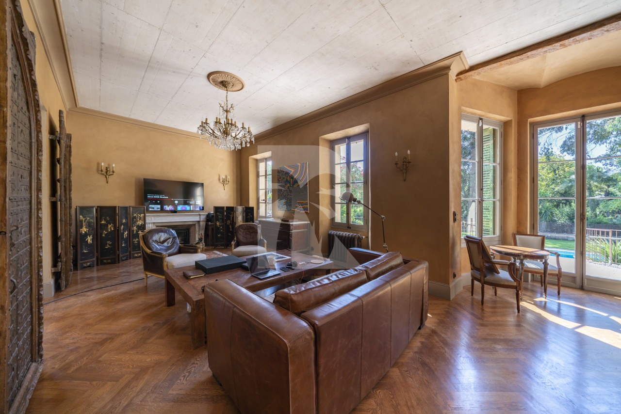 villa in Cannes : Rent this historic property built in 1875  in Cannes, which can accommodate up to 8 guests. - Photo 1