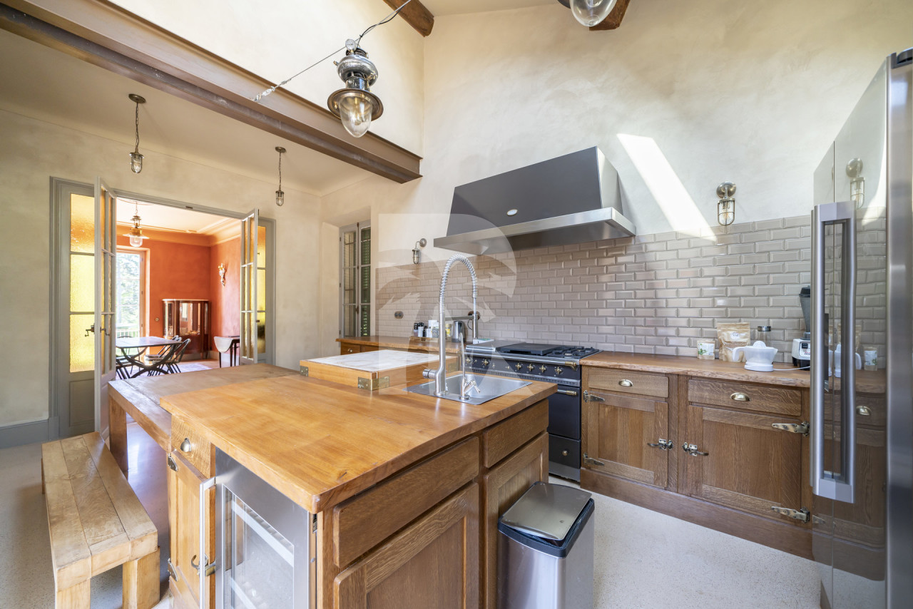 villa in Cannes : Rent this historic property built in 1875  in Cannes, which can accommodate up to 8 guests. - Photo 6