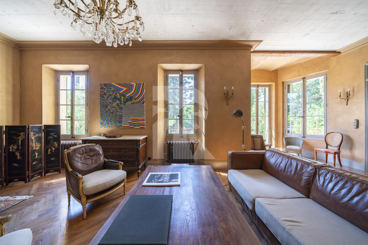 villa in Cannes : Rent this historic property built in 1875  in Cannes, which can accommodate up to 8 guests. - Photo 2