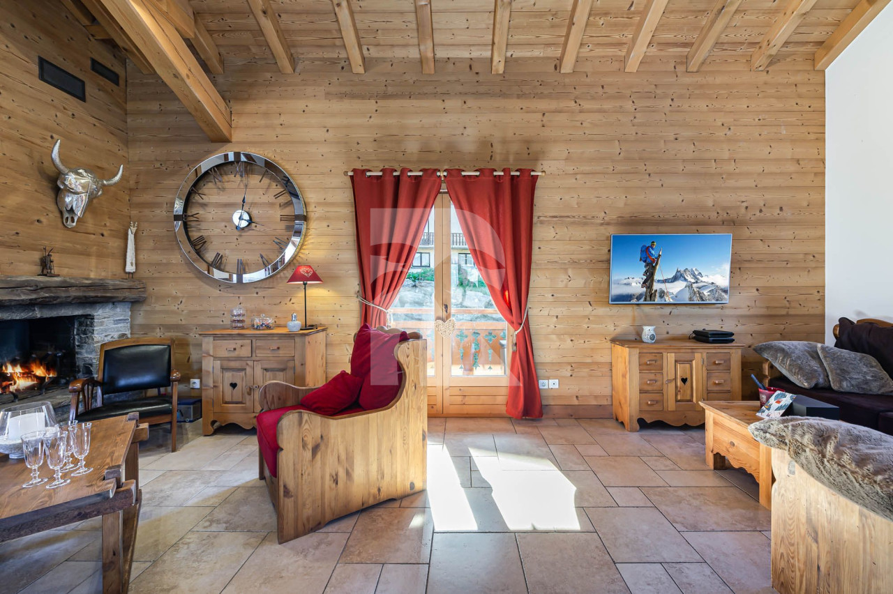 villa in Courchevel : Rent lovely chalet in Courchevel Village - Photo 0