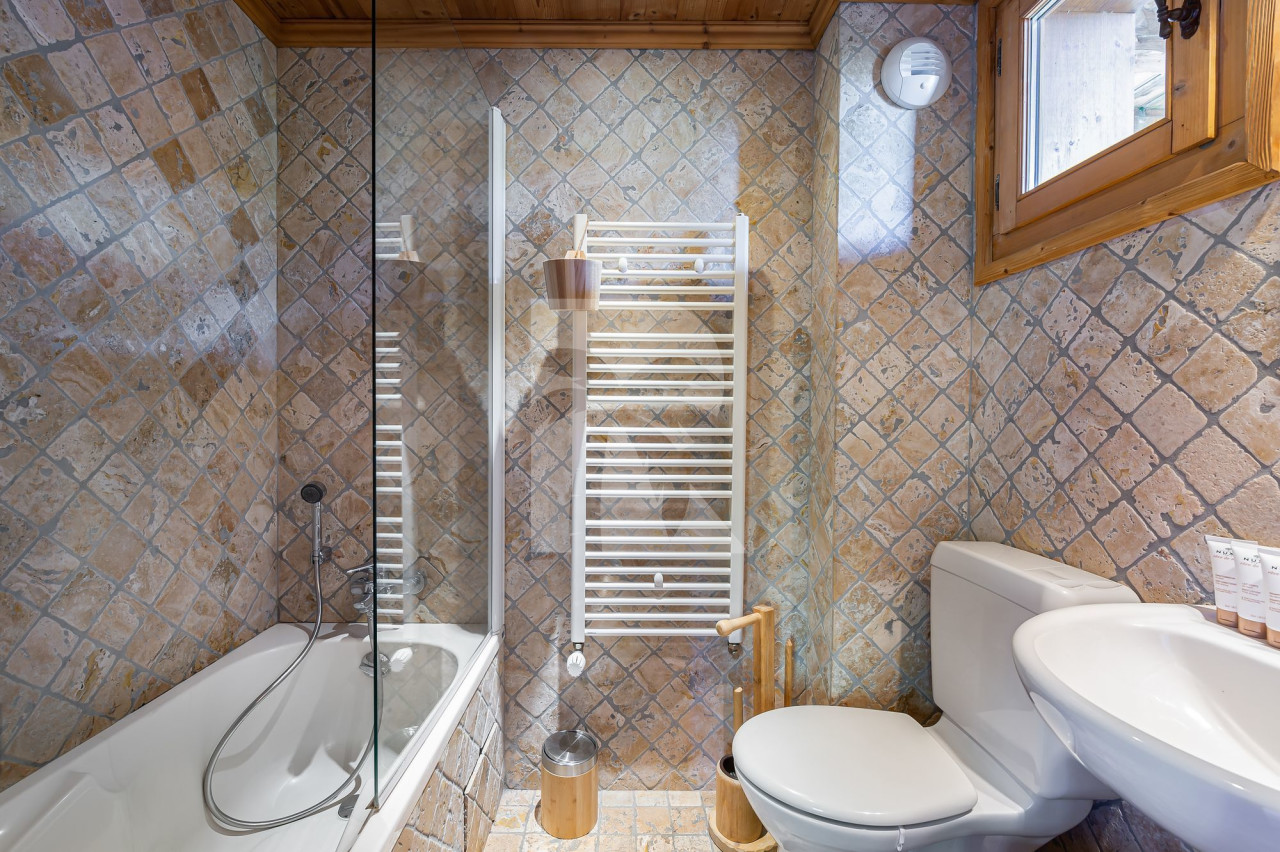 villa in Courchevel : Rent this cosy chalet, perfect for a family - Photo 7