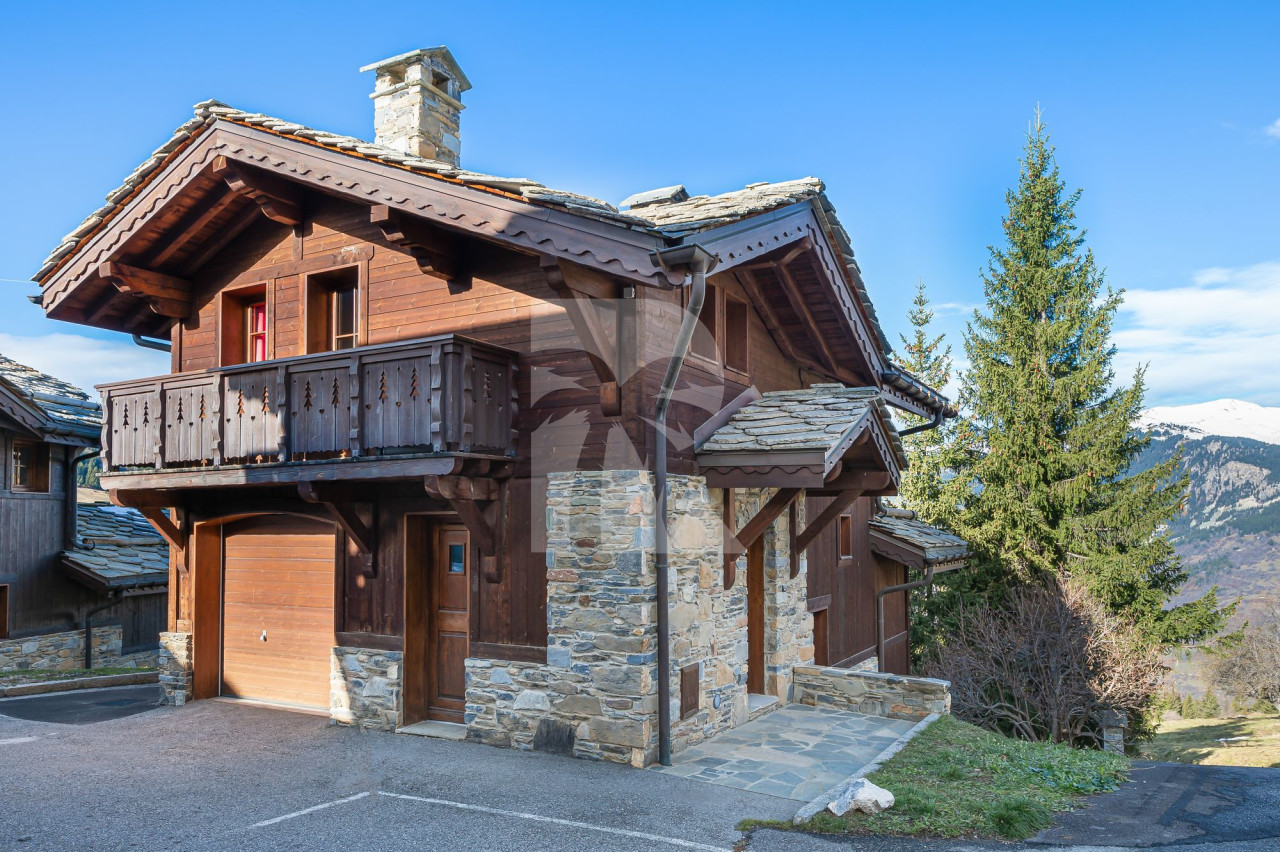 villa in Courchevel : Rent this cosy chalet, perfect for a family - Photo 0