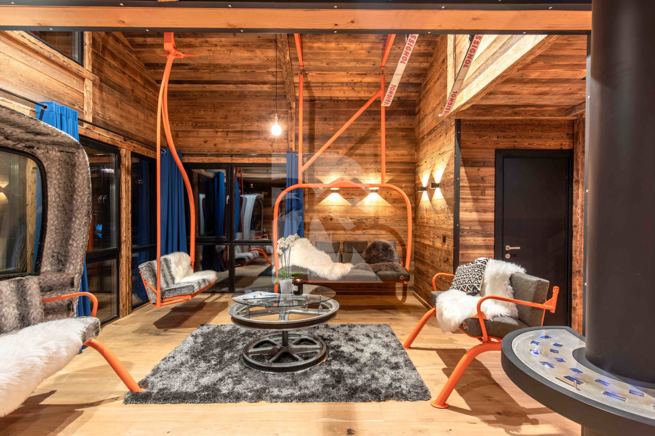 apartment in Tignes : Rent deluxe chalet with one of the finest views in the resort - Photo 2