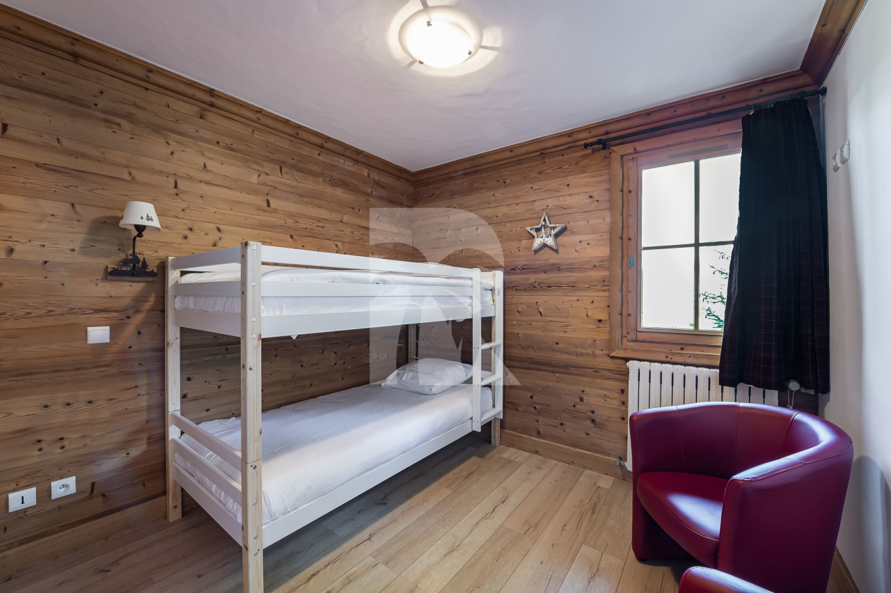 villa in Courchevel : Rent this cosy chalet, perfect for a family - Photo 12