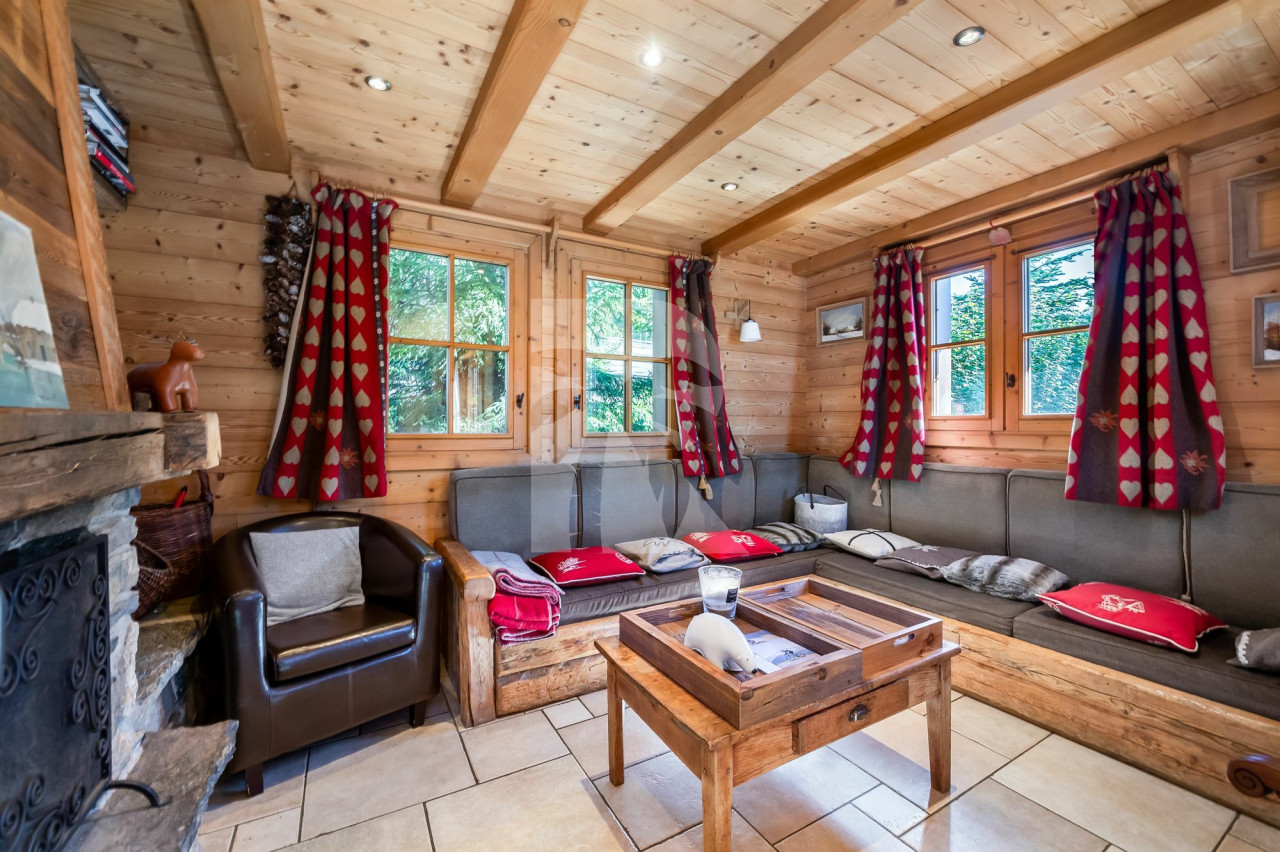 villa in Courchevel : Rent cosy individual chalet with its Hammam - Photo 2
