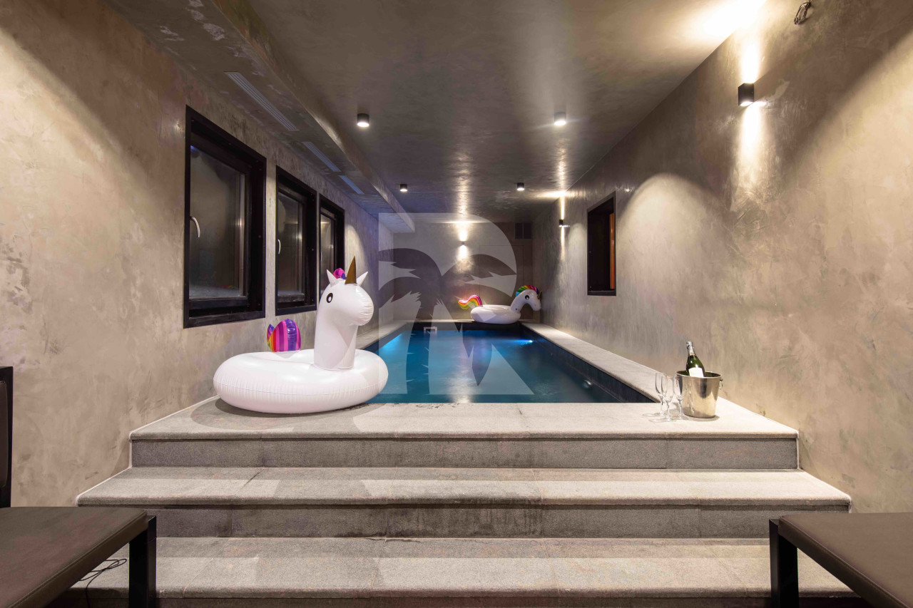 apartment in Tignes : Rent deluxe chalet with one of the finest views in the resort - Photo 6