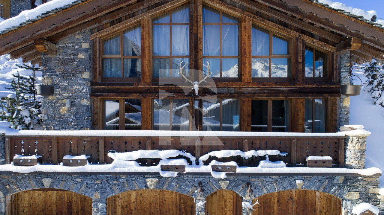 villa in Courchevel : Rent this mountain chalet in Courchevel 1550 - Photo 0
