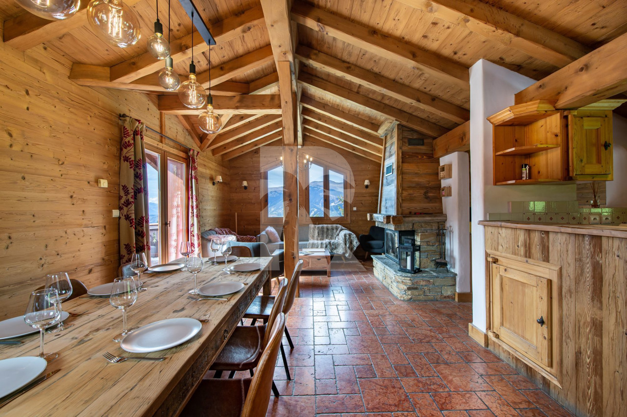 villa in Courchevel : Rent this cosy chalet, perfect for a family - Photo 2