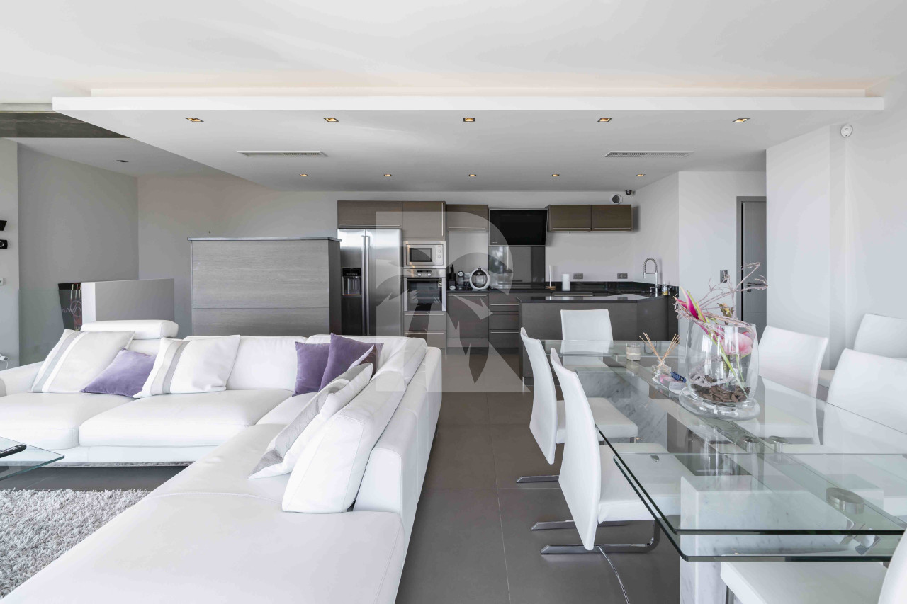 villa in Cannes : Rent beautiful 4 bedrooms with sea view - Photo 7