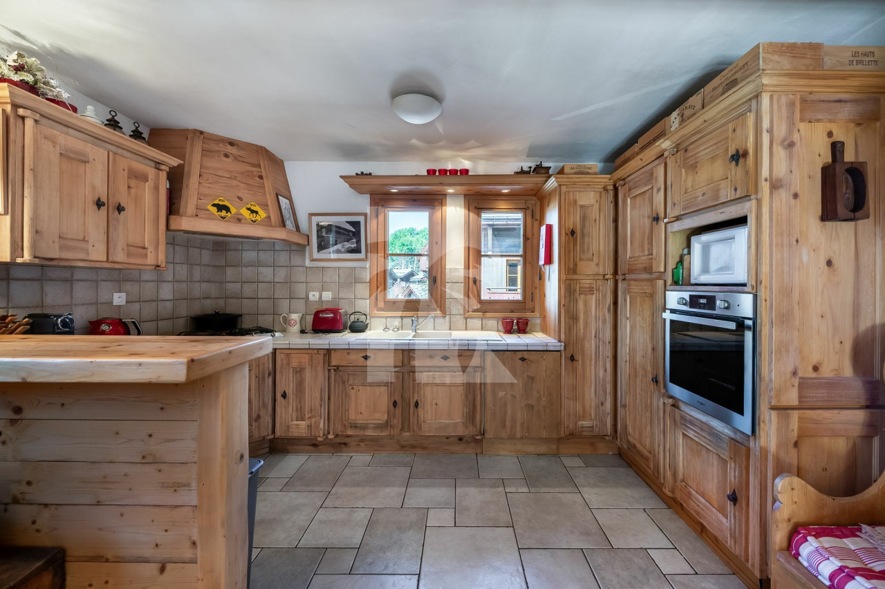 villa in Courchevel : Rent cosy individual chalet with its Hammam - Photo 3