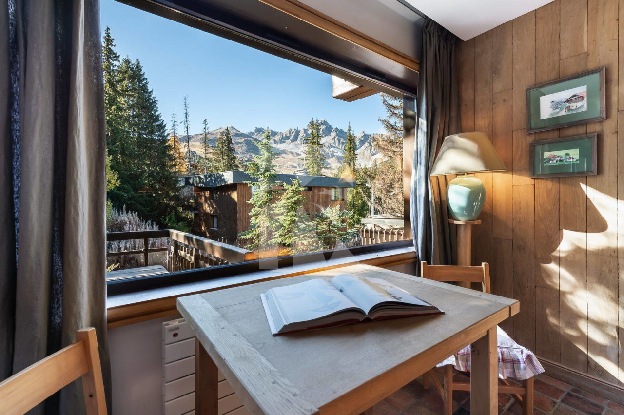 villa in Courchevel : Rent this Chalet in Jardin Alpin - Photo 6