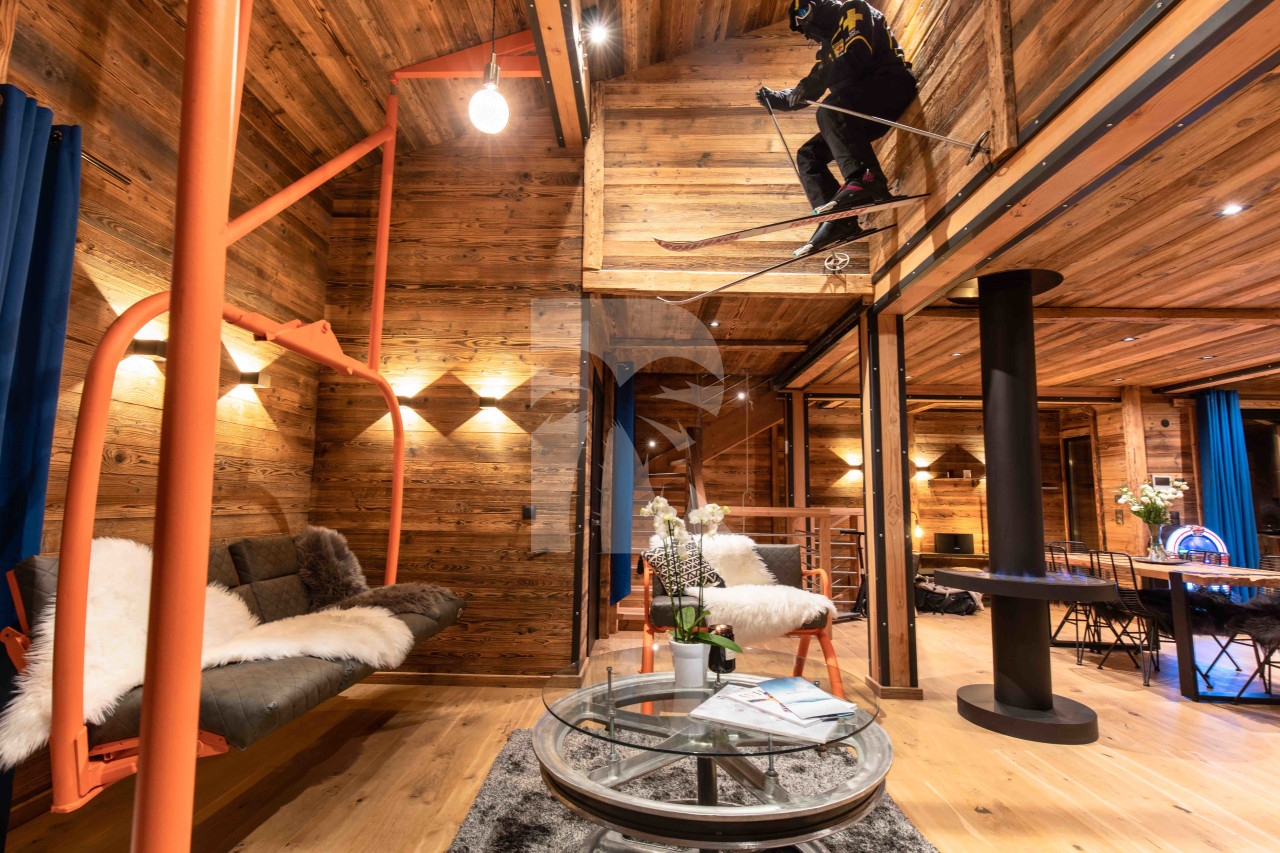 apartment in Tignes : Rent deluxe chalet with one of the finest views in the resort - Photo 1