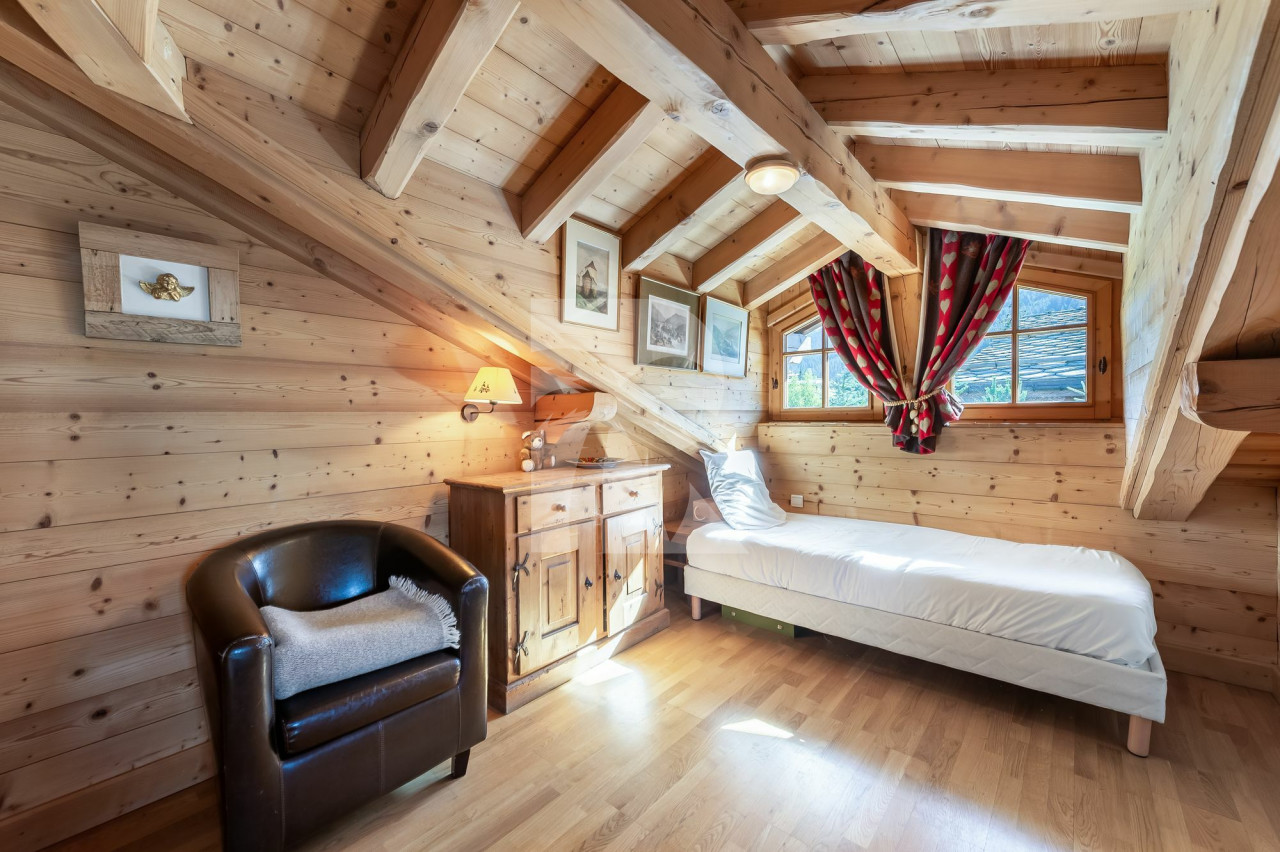 villa in Courchevel : Rent cosy individual chalet with its Hammam - Photo 7