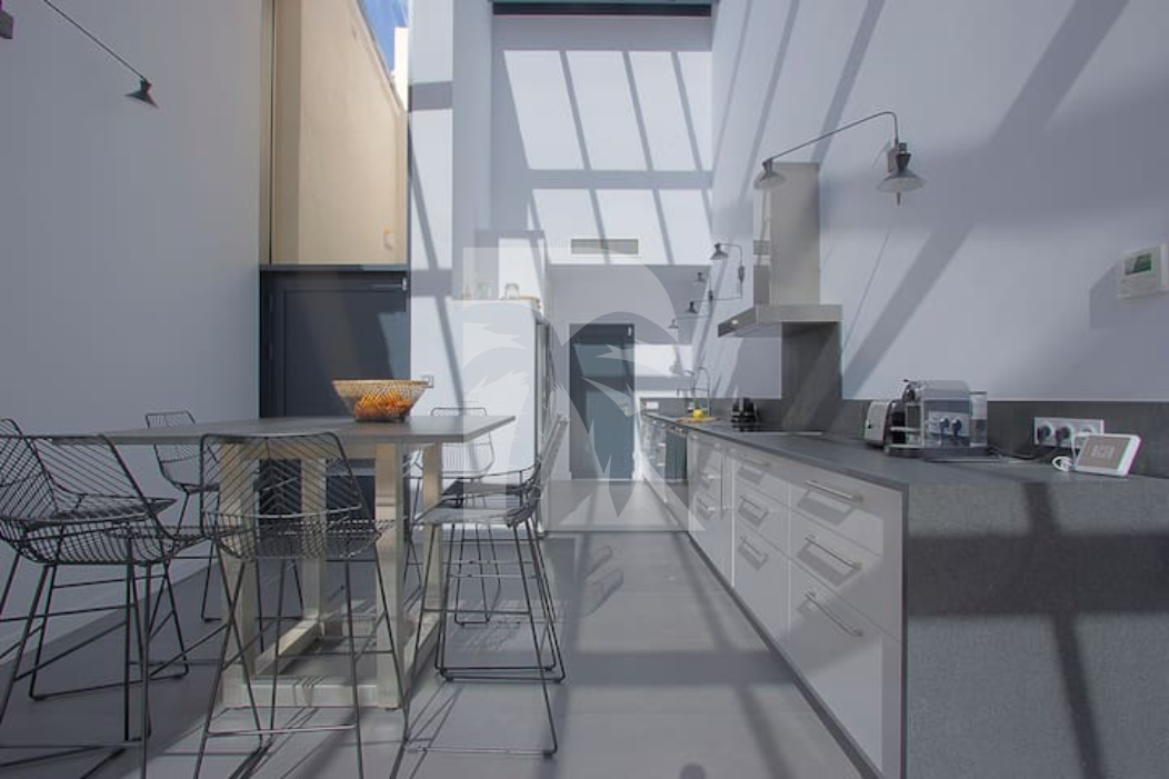 villa in Cannes : Rent lovely villa with sea view - Photo 3