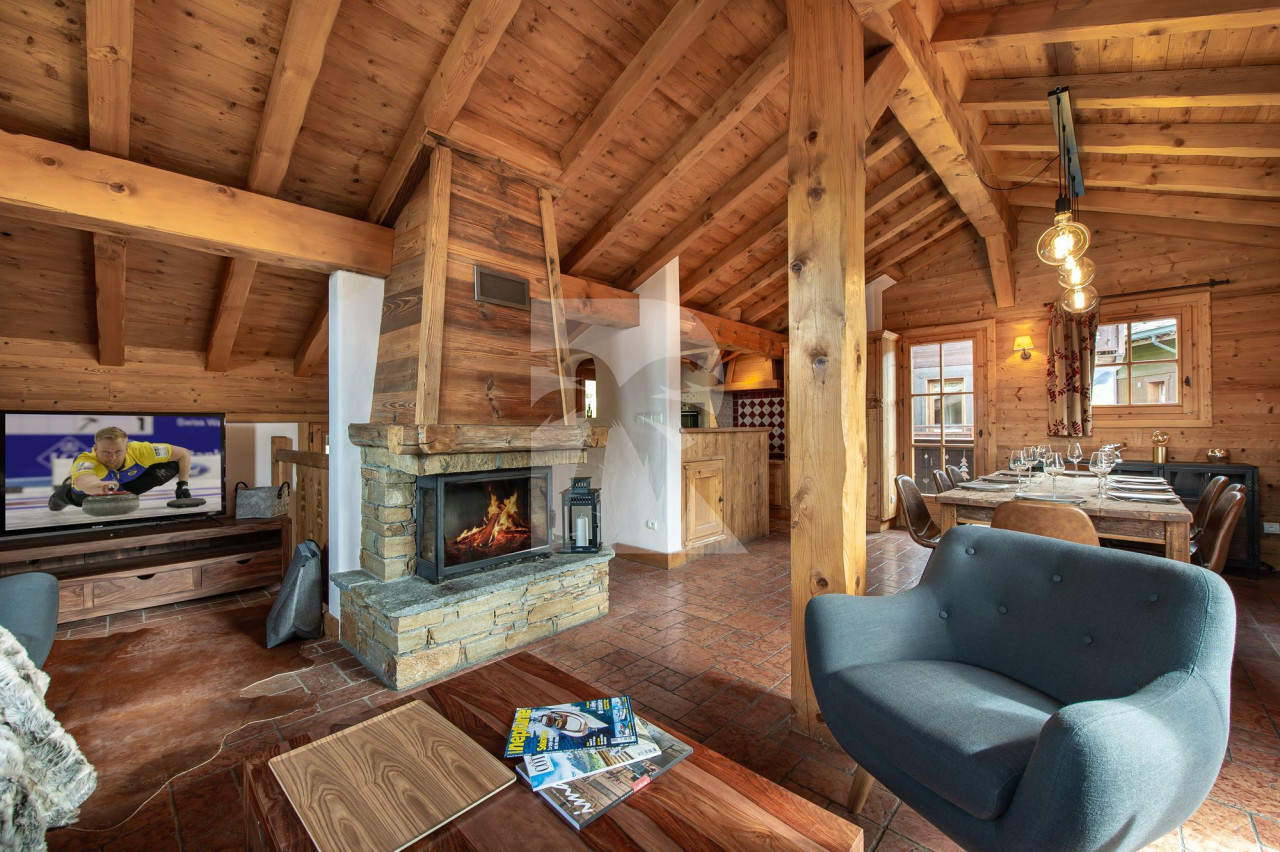 villa in Courchevel : Rent this cosy chalet, perfect for a family - Photo 1