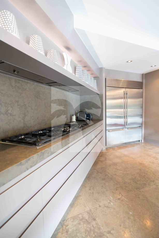 villa in Mougins : Rent wonderful 5 bedroom villa located in a prestigious domaine in Mougins - Photo 11