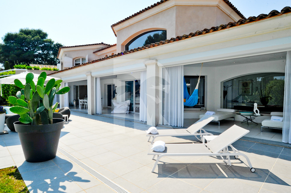 villa in Mougins : Rent this lovely villa in the 'Parc des Mougins' - Photo 11