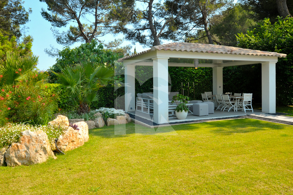 villa in Mougins : Rent this lovely villa in the 'Parc des Mougins' - Photo 5