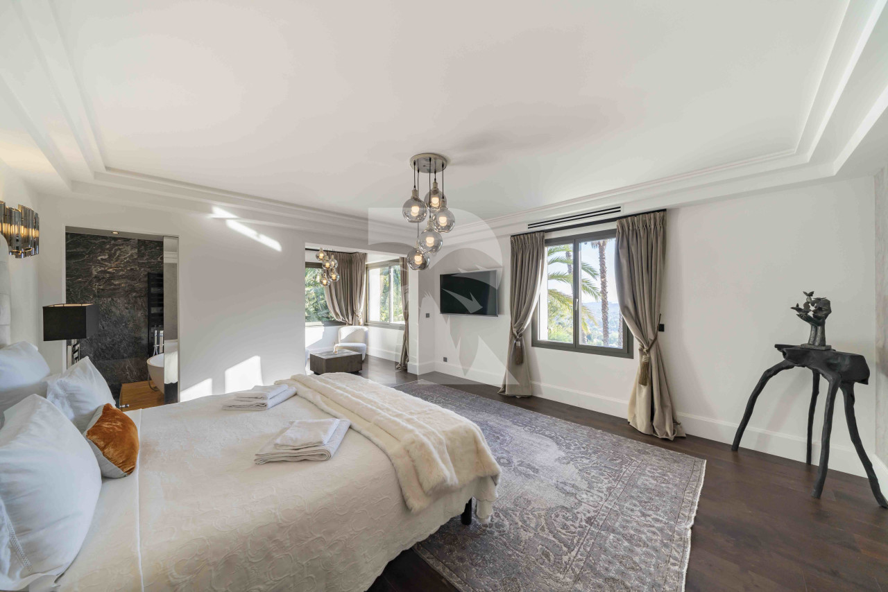 villa in Saint-Paul-de-Vence : Rent this lovely house in Saint Paul de Vence with a gorgeous view and all amenities you need to have a lovely stay. - Photo 5