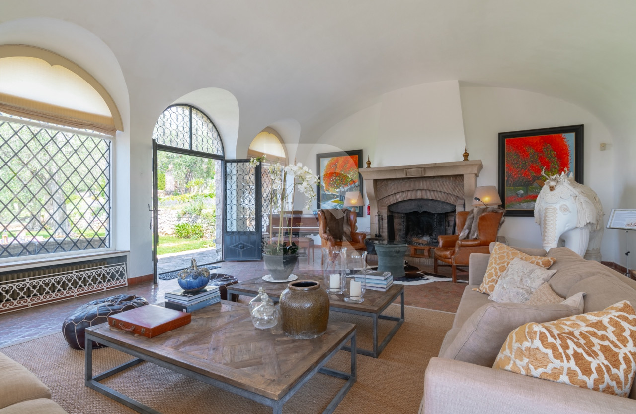 villa in Châteauneuf-Grasse : Rent magnificent villa with a breathtaking view over the French Riviera - Photo 6