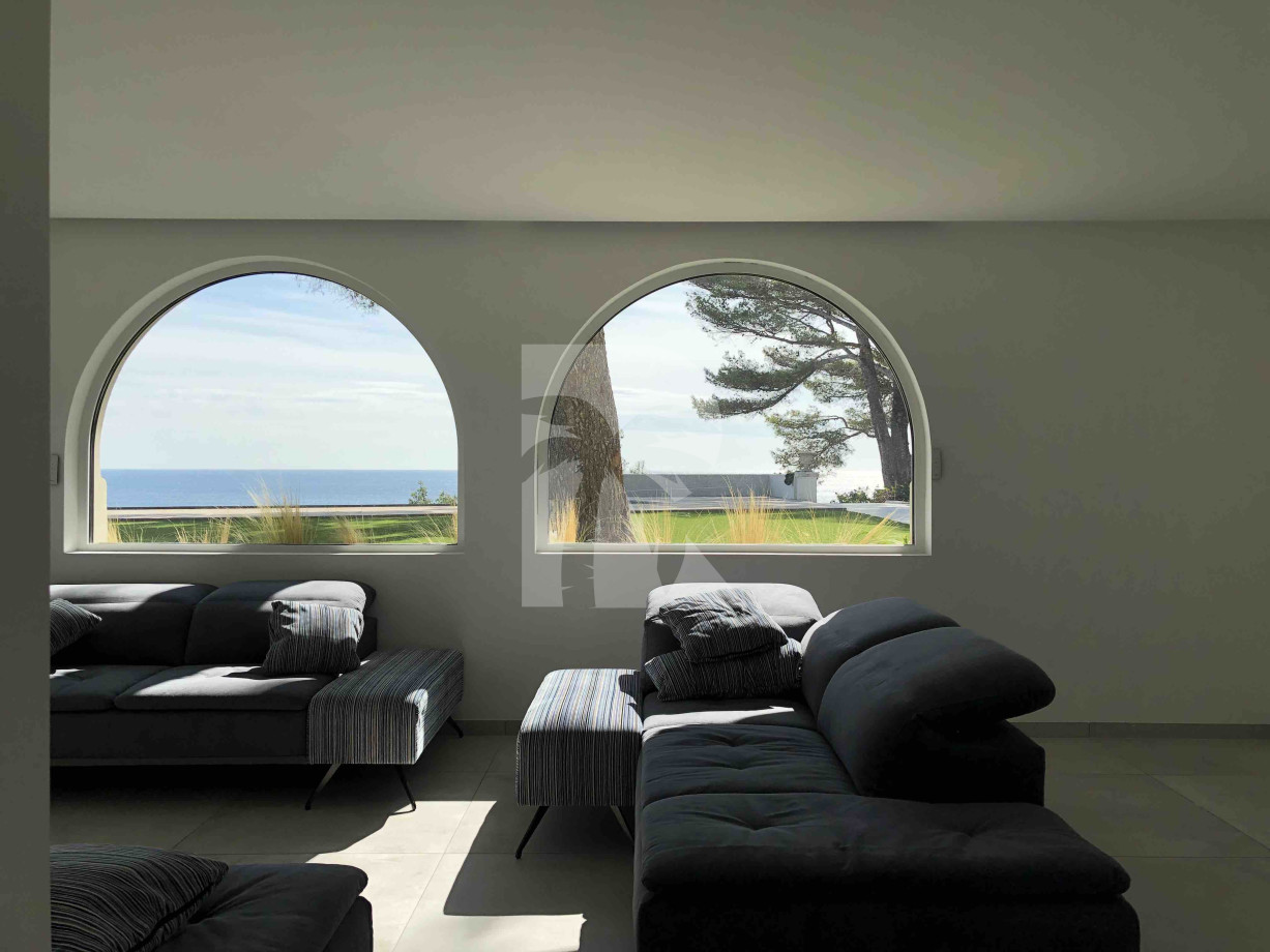 villa in St Tropez : Rent this incredible castle completely renovated with an amazing location. - Photo 8