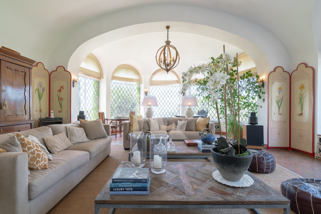 villa in Châteauneuf-Grasse : Rent magnificent villa with a breathtaking view over the French Riviera - Photo 5