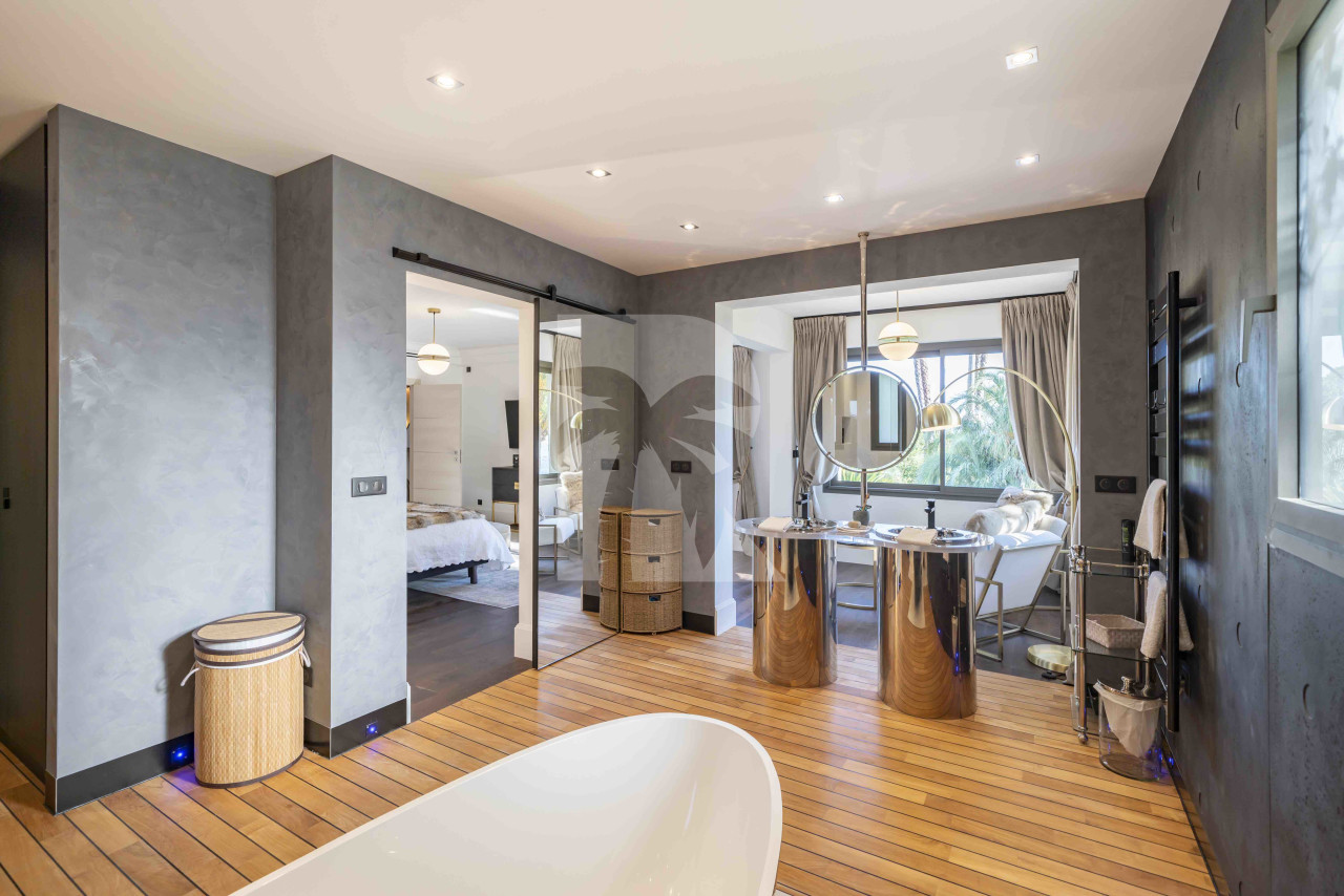 villa in Saint-Paul-de-Vence : Rent this lovely house in Saint Paul de Vence with a gorgeous view and all amenities you need to have a lovely stay. - Photo 12