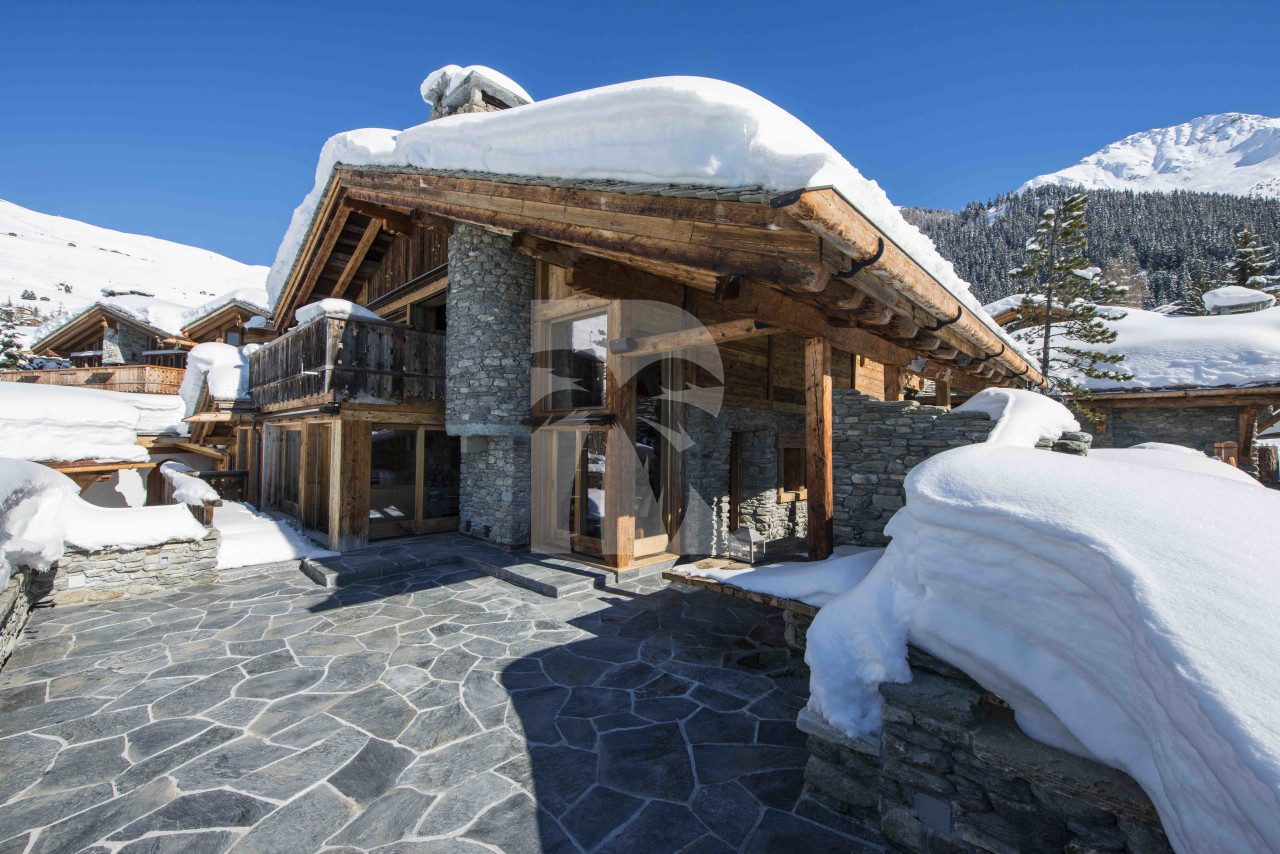 villa in Verbier : Rent sumptuous 5-bedroom ski in/ ski out chalet with private spa in Verbier - Photo 0