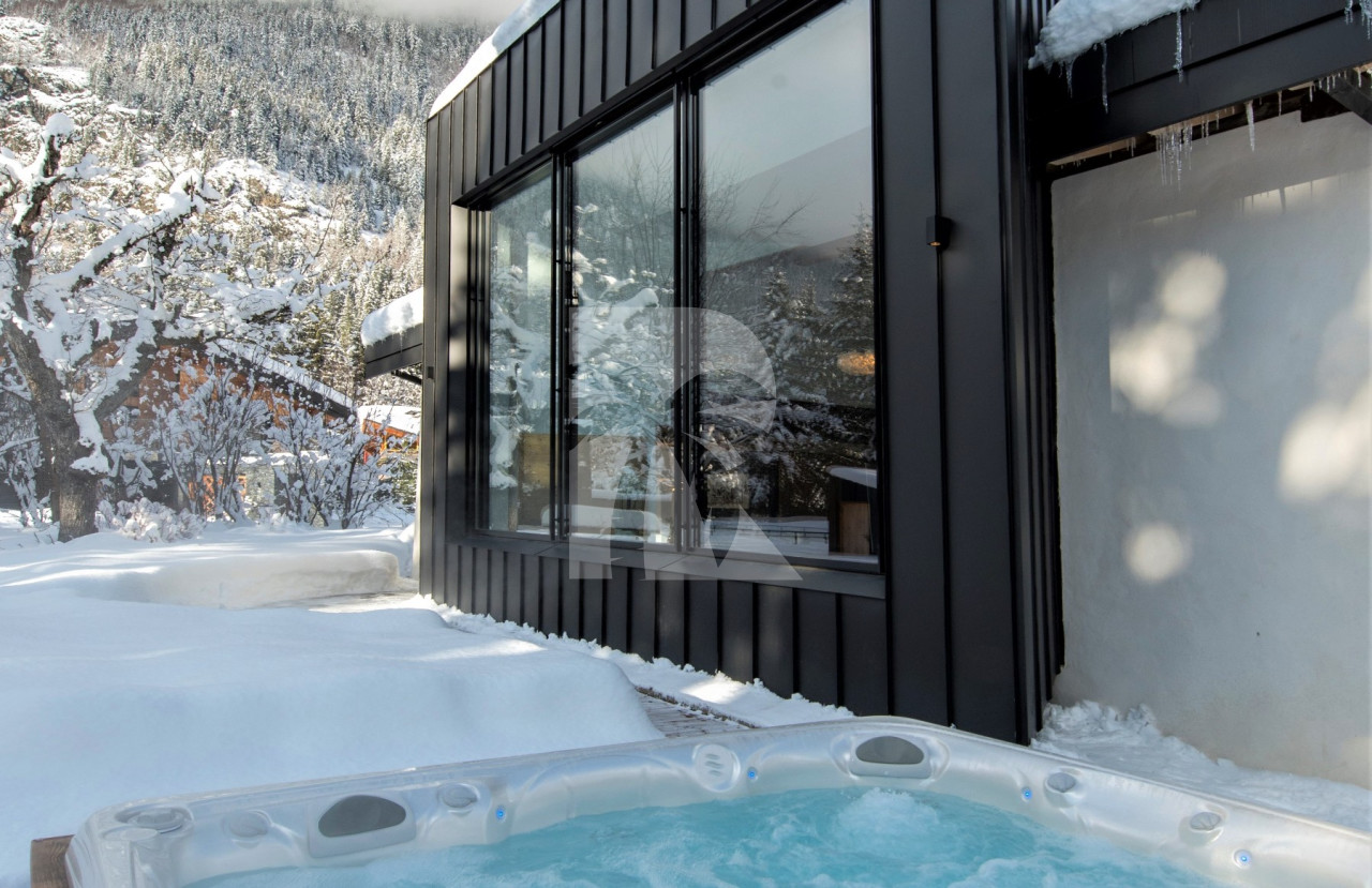 villa in Chamonix : Rent fantastic chalet in Chamonix - Photo 1