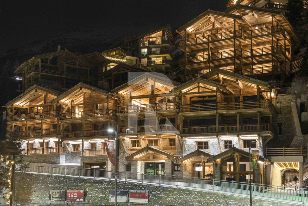 villa in Zermatt : Rent state of the art 5-bedroom chalet in Zermatt - Photo 1