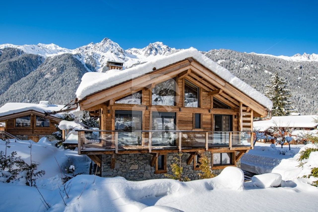 villa in Chamonix : Rent beautiful chalet in Chamonix - Photo 0