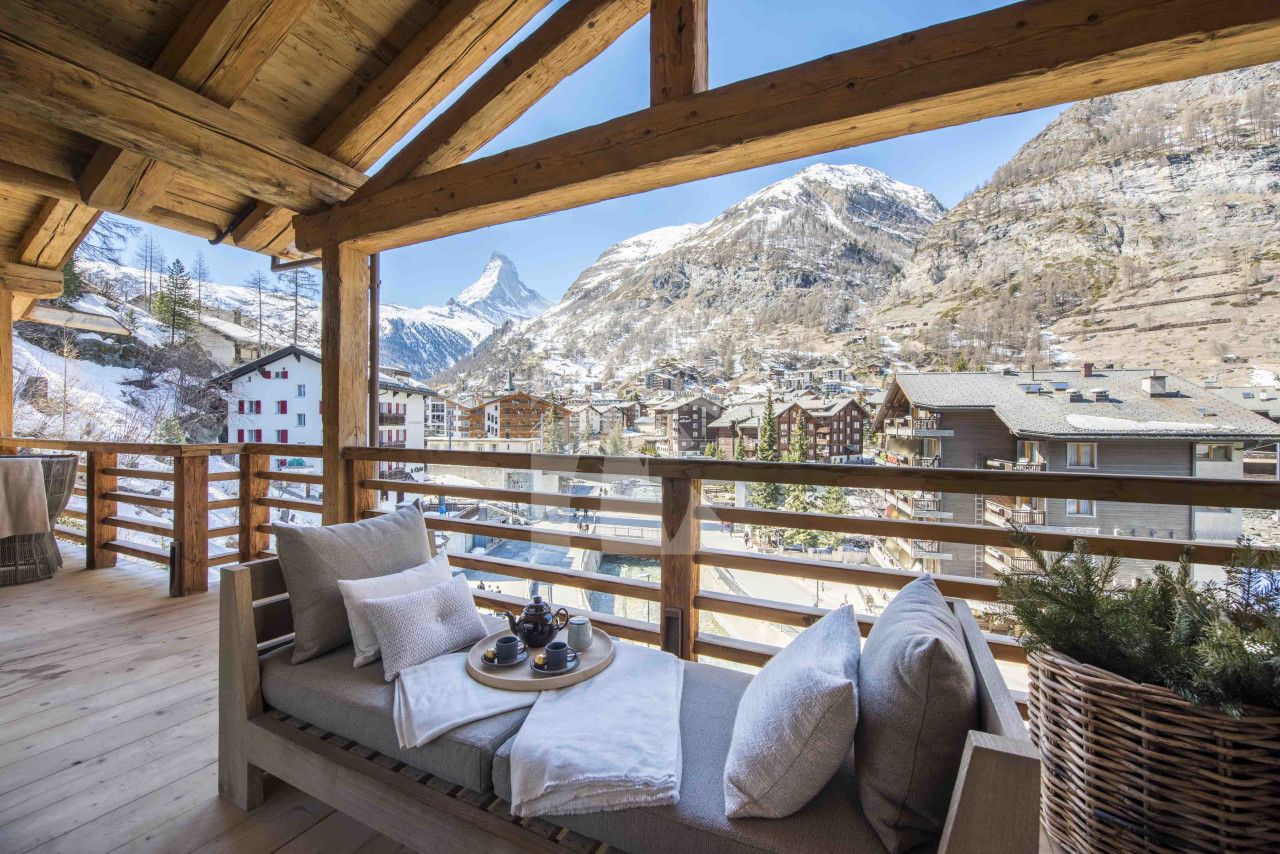 villa in Zermatt : Rent state of the art 5-bedroom chalet in Zermatt - Photo 2