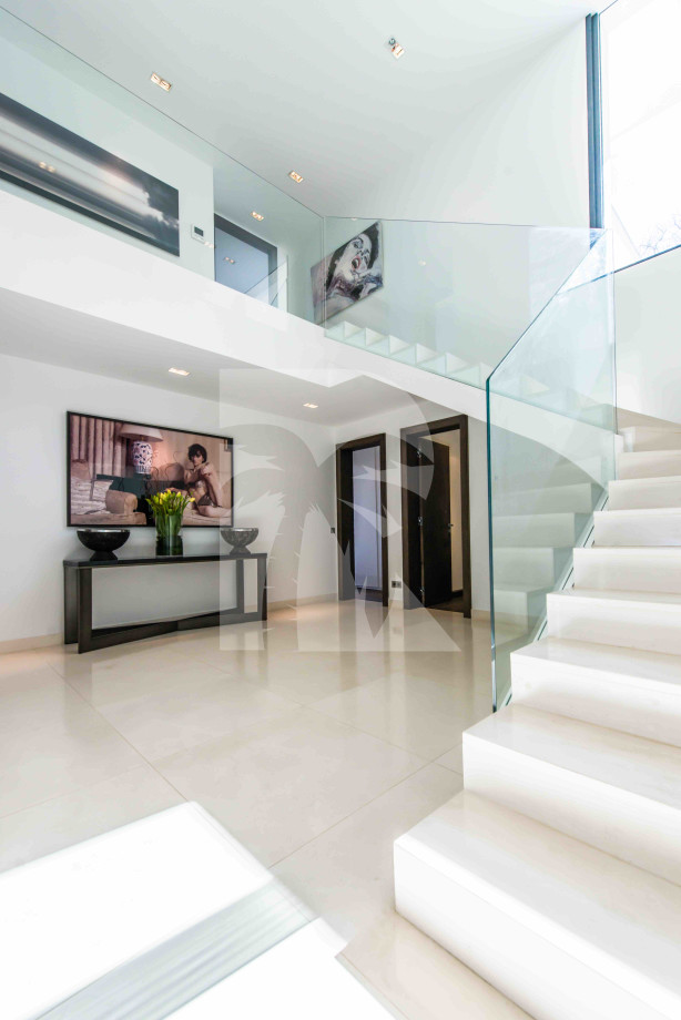 villa in St Tropez : Rent wonderful contemporary villa with sea view in Ramatuelle - Photo 11