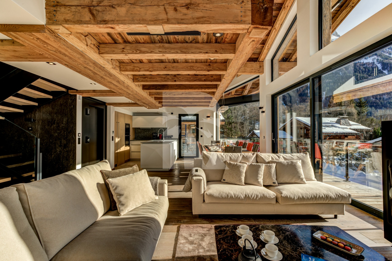 villa in Chamonix : Rent superb 5-bedroom chalet in Chamonix with indoor swimming pool - Photo 3