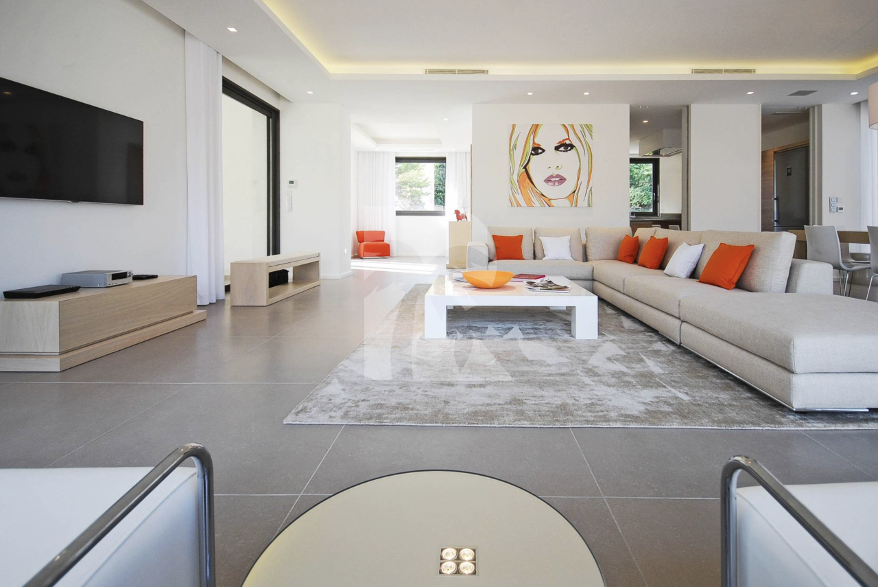 villa in St Tropez : Rent this contemporary villa walking distance to the 'Place des Lices' - Photo 10