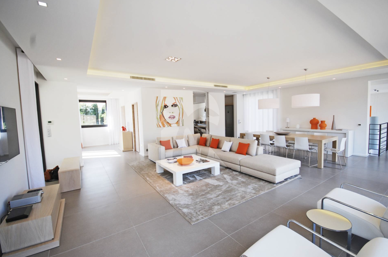 villa in St Tropez : Rent this contemporary villa walking distance to the 'Place des Lices' - Photo 9