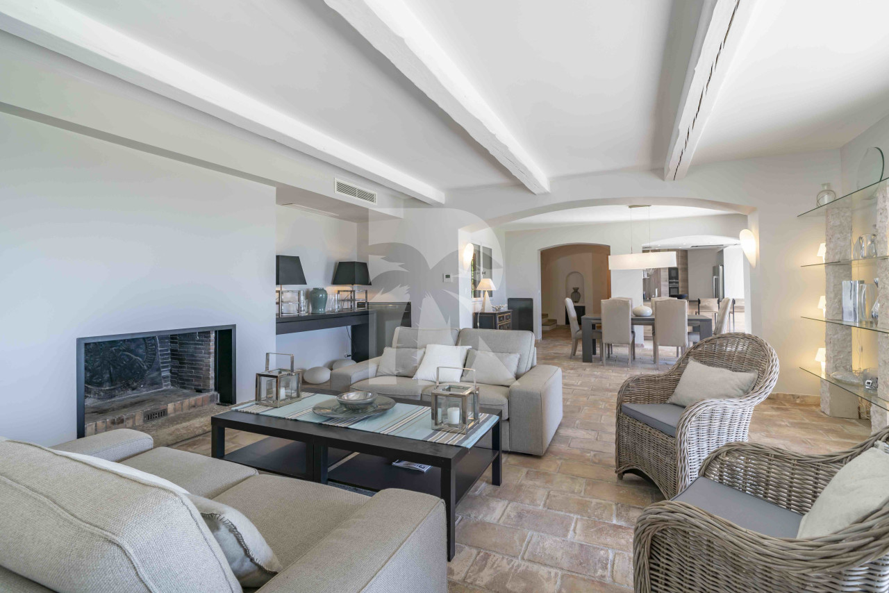 villa in Châteauneuf-Grasse : Rent this wonderful 5 bedroom house with a gorgeous hill and sea view - Photo 11