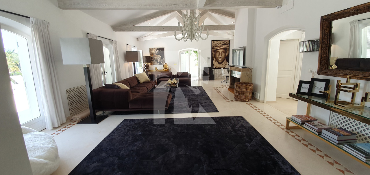 villa in St Tropez : Rent this villa in St Anne area, walking distance to the village. - Photo 8
